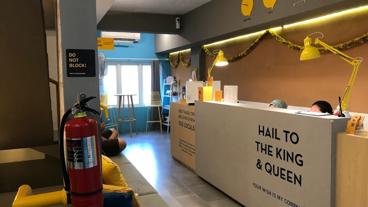 5 Coliving Spaces in Jakarta for Digital Nomads and Remote Workers 5 4. Konko Hostel