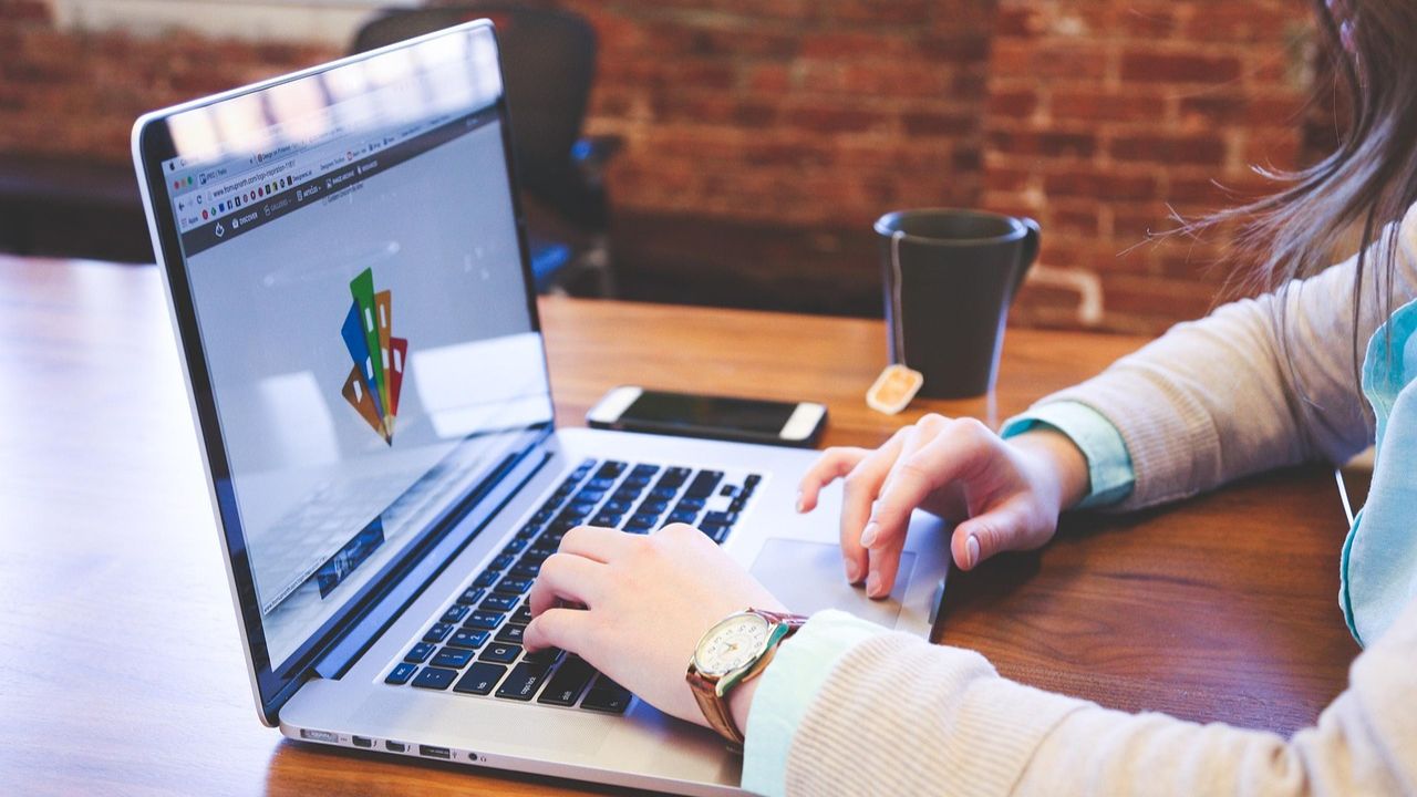 How to Find Business for Sale in Indonesia: Websites, Social Media & More