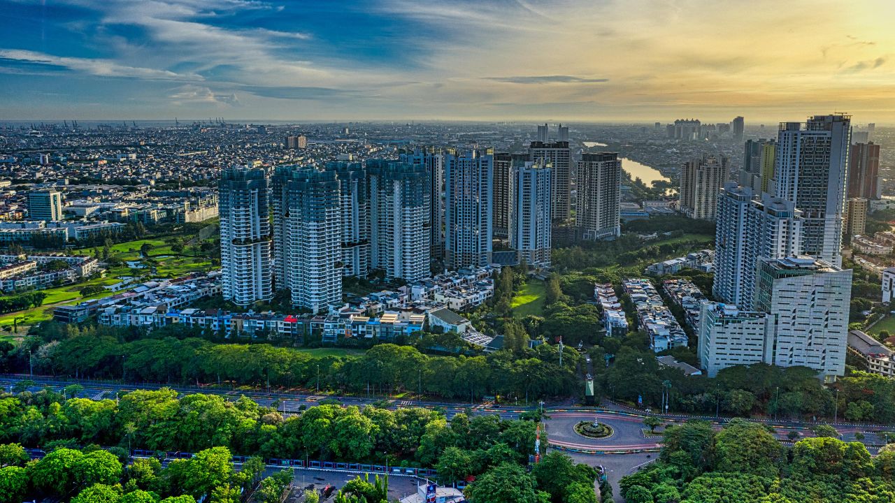 How to Find Short Term Rental in Jakarta: Best Platforms and Apps to Use 1 Jakarta city