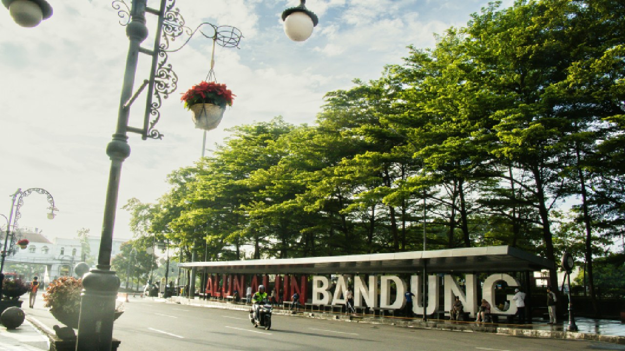 Average Housing Prices in Bandung, the Factors Influencing Them, and the Most Popular Locations 3 average housing prices in bandung