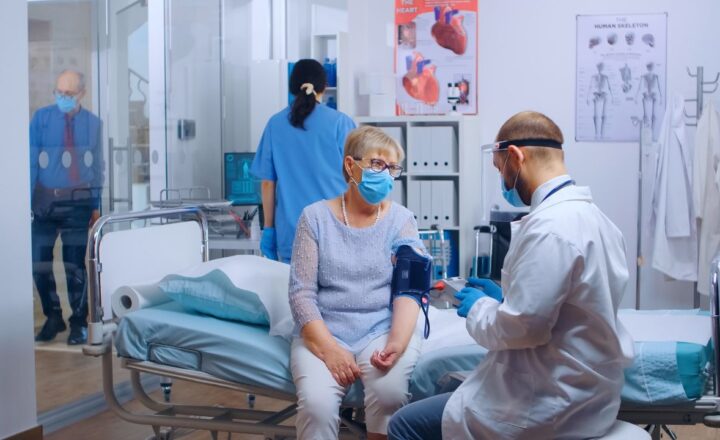 hospitals in jakarta for foreigners