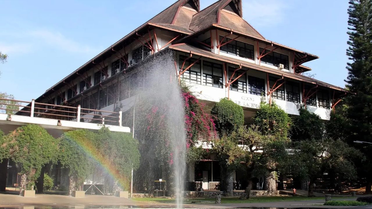 5 Top Universities in Indonesia for International Students 1 top universities in Indonesia for international students