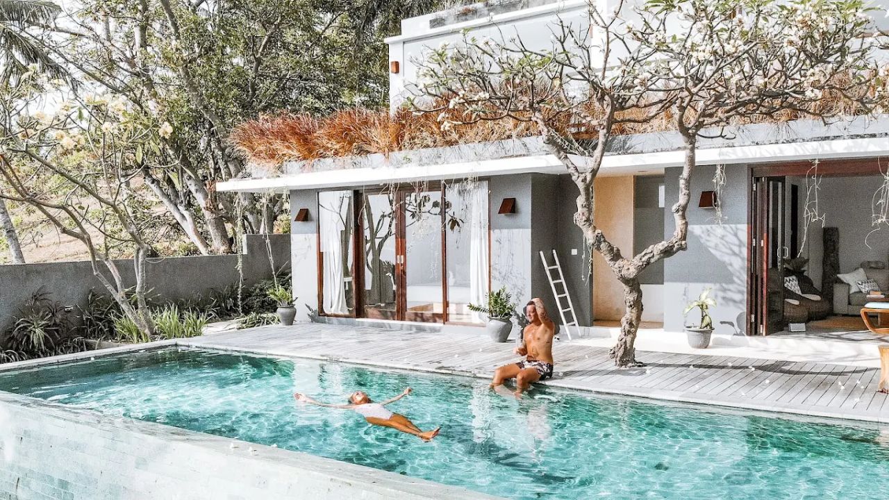 7 Best Villa Rentals in Lombok for Expats Seeking Comfort and Privacy 3 2. Malimbu Cliff Villa