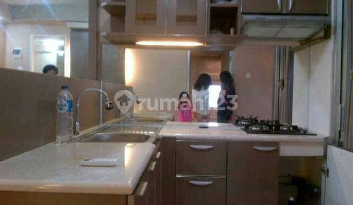 seaside apartment equipped with a classy mall