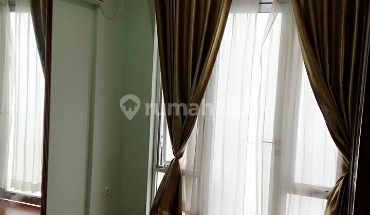 Type Studio, Semi Furnished, view kolam renang