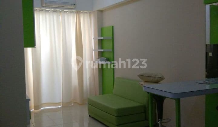 Nyaman full furnished, akses toll langsung, disamping Binus dan diseberang Mall