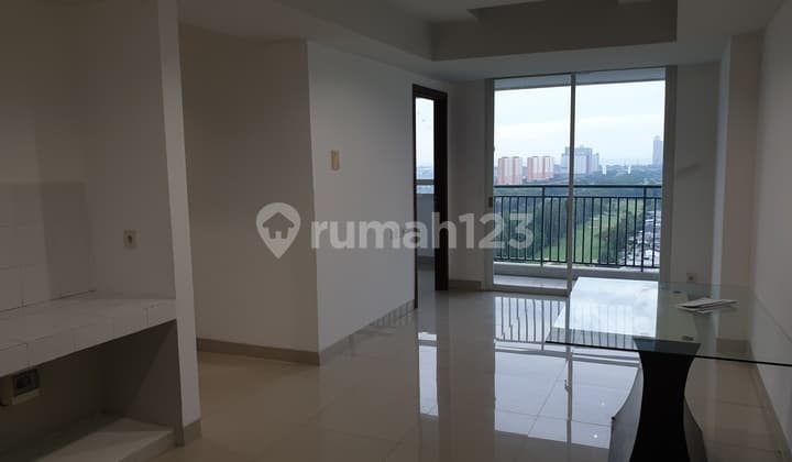 DISEWAKAN APARTMENT MINIMALIS TYPE 3+1 BED SEMI FURNISHED DIPUSAT KOTA KEMAYORAN