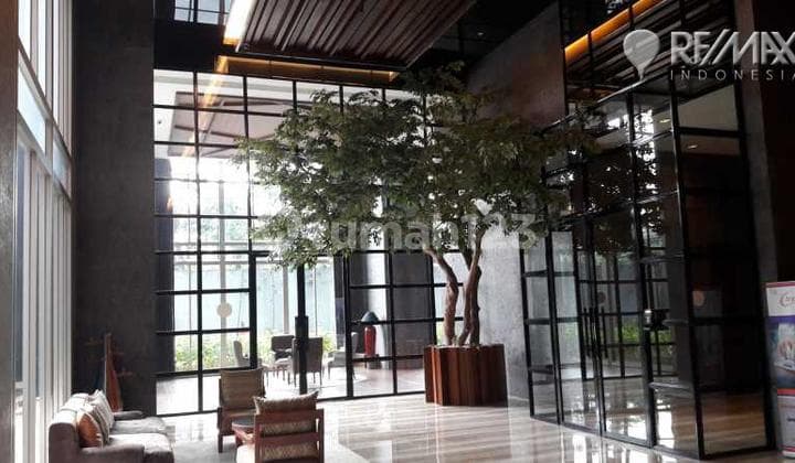 Residence 8 Senopati Apartment