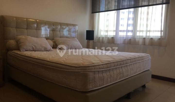 Apartment Paladian Park unit bagus harga mulus 2 Bedroom Furnish Kelapa Gading Jakarta Utara