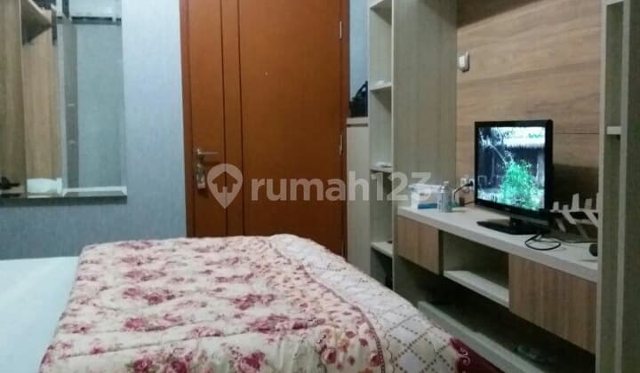 Green lake view ciputat full furnished