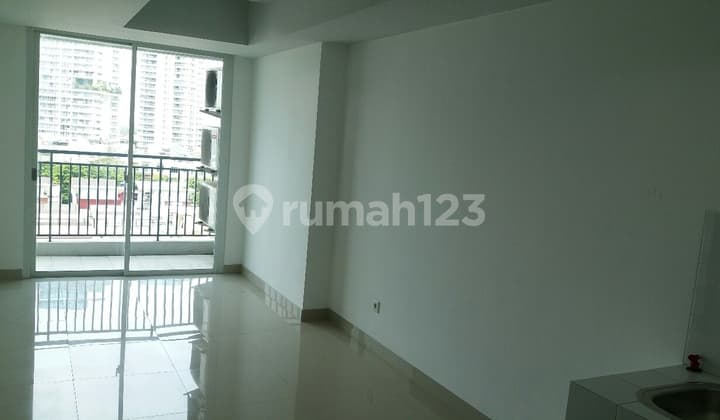 APARTMENT BARU & MINIMALIS DI KEMAYORAN, DEKAT SEKOLAH INTERNASIONAL, LAPANGAN GOLF, AKSES MUDAH KE TOL