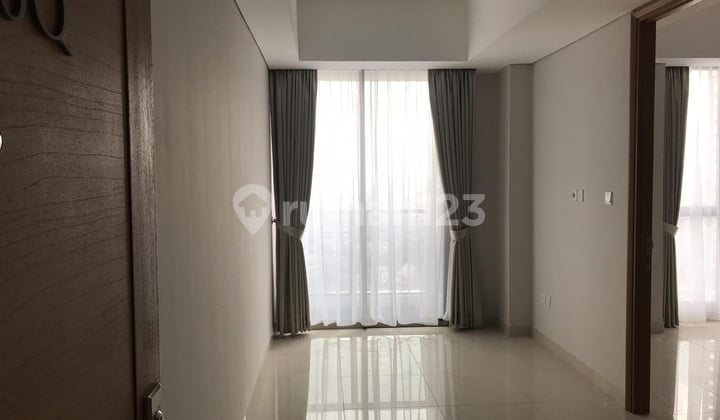 Taman Anggrek Residence Suite Fragrant Semi Furnish, Belom Pernah di Tinggalin.