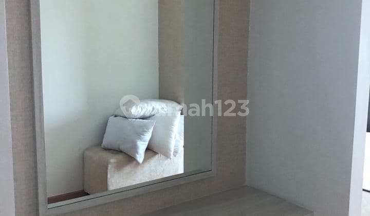 4 BR LUXURY APARTMENT NEARBY PAKUWON MALL, WEST SURABAYA