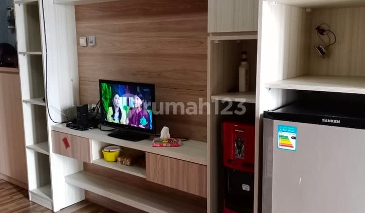 Green Lake View Ciputat Dekat Stasiun Mrt