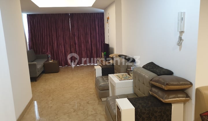 APARTMENT 2 BED FULLY FURNISHED DIKAWASAN PUSAT JAKARTA. DEKAT SEKOLAH INTERNASIONAL, TOL