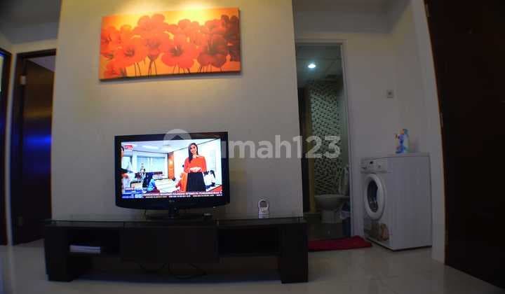 Apartemen Mediterania Garden 2 Full Furnish Lantai Sedang