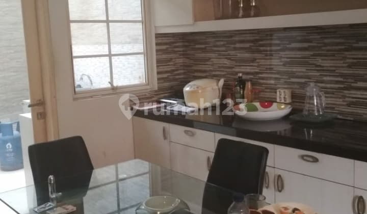 rumah mungil nan asri