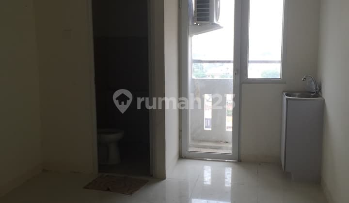 Apartemen Green Pramuka City Unfurnished Bagus