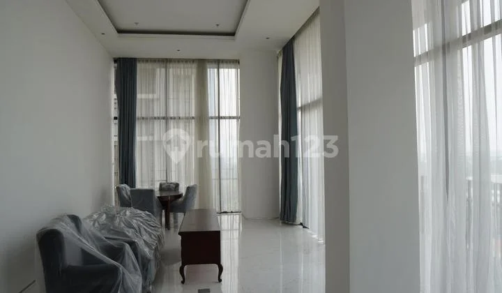 Luxury Apartment Senopati Suites, 3BR + 1 Study Room