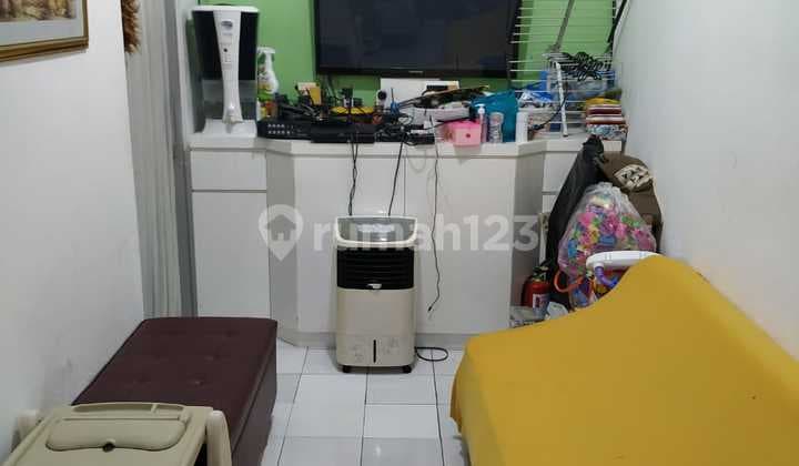 Modernland Red Tower Apartment