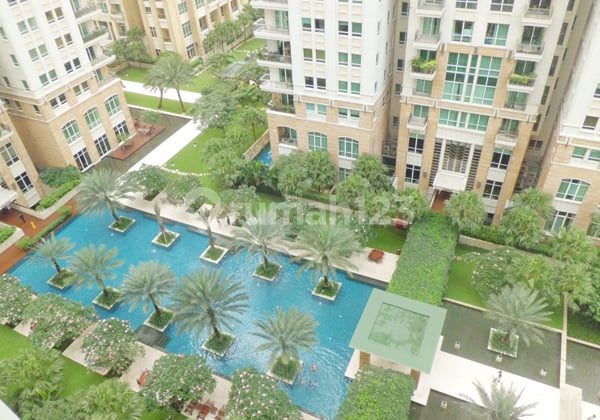 Pakubuwono Residence 2+1 bedroom for RENT LEASE 08176881555