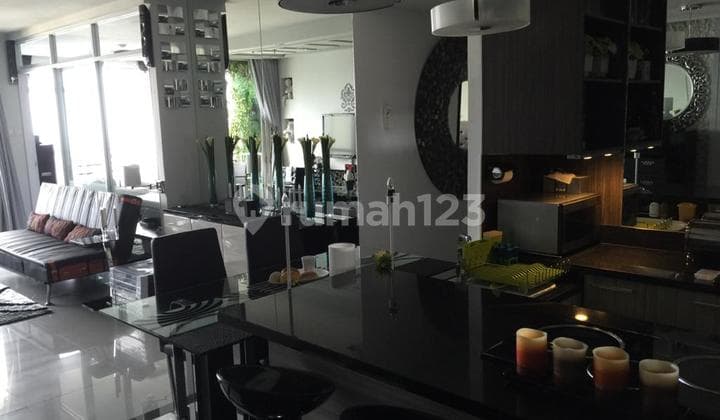 CENTRALPARK CONDOMINIUM 3BR Siap Huni...Harga Miring