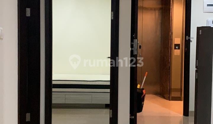 Apartemen Menteng Park 2 BR siap huni di Cikini, Jakarta