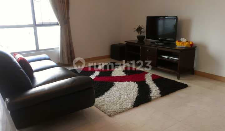 Apartment De Residence 3BR Lantai 5D