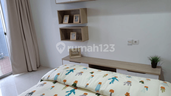 APARTEMEN Mewah Springwood Semi furnished di gading serpong