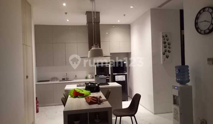 APARTEMEN SENOPATI SUITES TOWER 3 2 BEDROOM PRIVATE LIFT