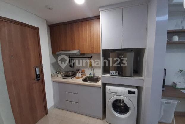Apartemen Skandinavia Tang City Full Furnished View Pool dan Lake