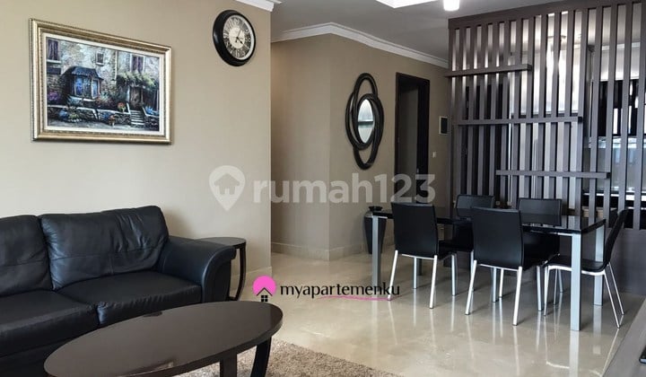 For Rent Luxury Residence 8 Apartment 4 Bedroom Fully Furnished Nice and Affordable, Senopati, Kebayoran Baru, South Jakarta