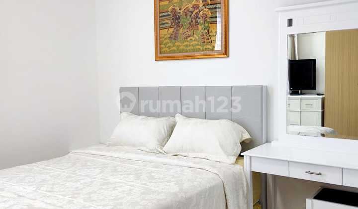 VERY CHEAP SPACIOUS APARTMENT, NEWLY RENOVATED MODERN MINIMALIST, FULLY FURNISHED, CROWN COURT LIPPO CIKARANG