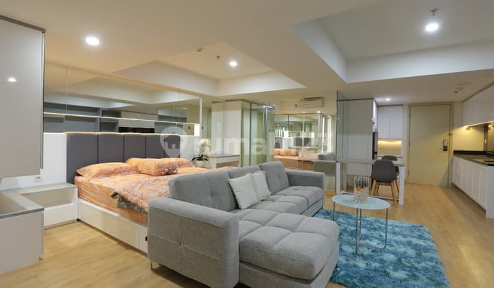 Apartemen minimalis studio besar (luasan 2 unit)