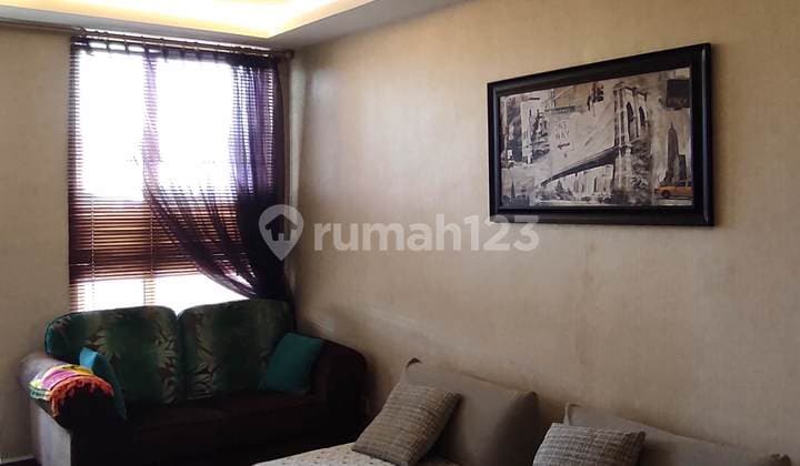 Beautiful Apartemen in Green Area at Kelapa Gading 2+1 BR Furnish 117M²