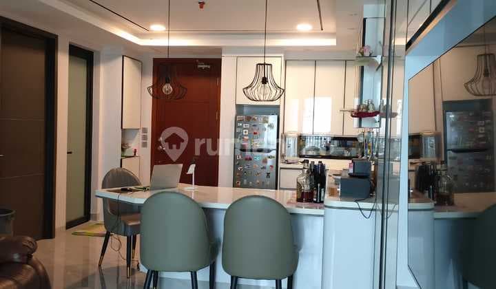 Apartemen di The Reiz Condo