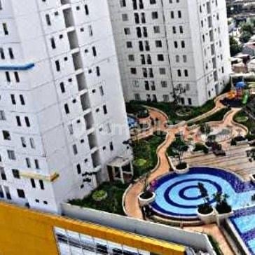 2 Br Unit Apartement Basura City, Dengan Interior menarik