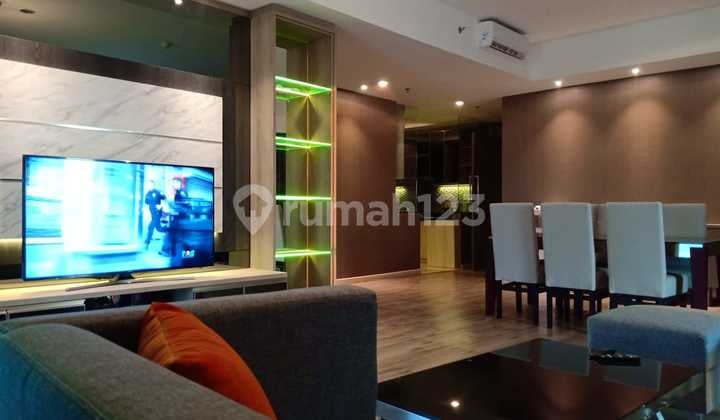 Disewakan Apartemen St Moritz 3br, Full Furnished Puri Indah, Jakarta Barat