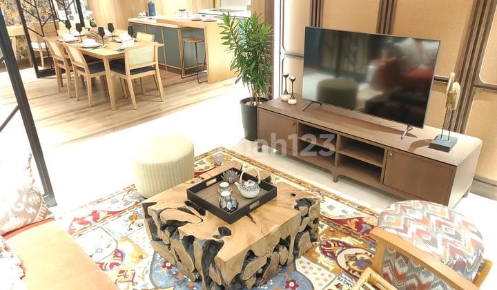 PET FRIENDLY APARTMENT ELEVEE ALAM SUTERA 3 BR SEMI FURNISHED VIEW FOREST PARK & SWIMMING POOL HARGA TERMURAH
