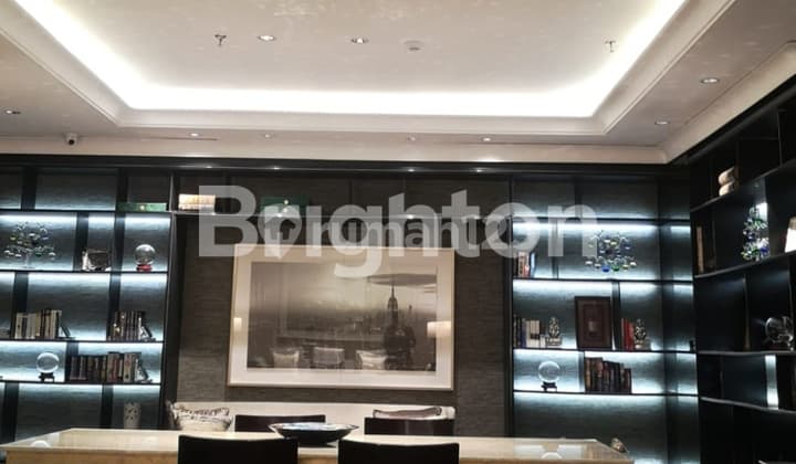 Apartemen THE PEAK TUNJUNGAN PLAZA 5 3 BR Bagus