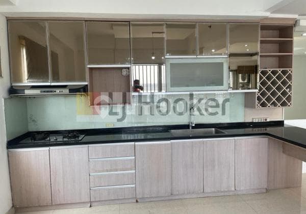 Apartemen Sudirman Park Jakarta Pusat 3BR Sudah Direnov