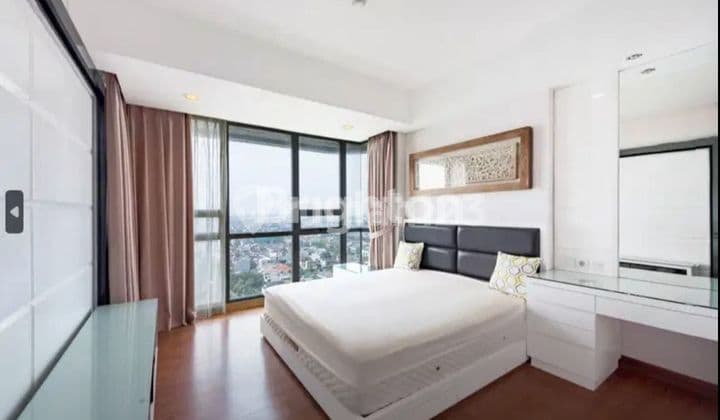 St. Moritz The Royal Suite Apartment Kembangan 3 BR West Jakarta