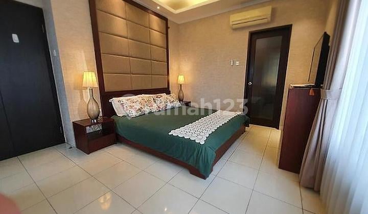 Disewakan 3 Bed Room Town House 2 Lantai Cosmo Park Thamrin City