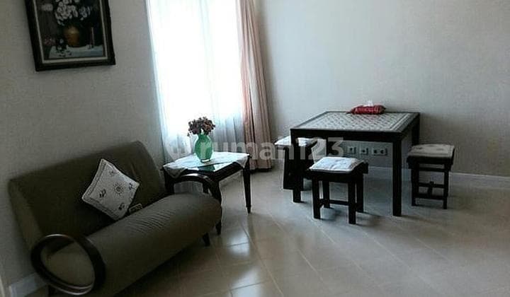 Batavia Apartment for Sale