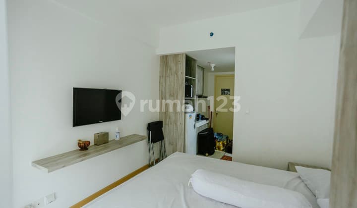 Apartment Mtown Residence Type Studio With Pool View By Summarecon