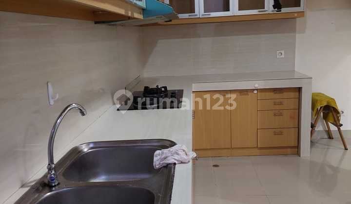 Di Apartemen Icon Tower East Sunter ** Di Apartemen Icon Tower East Sunter **