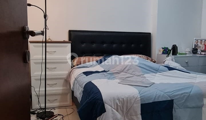 Apartemen Waterplace Tower E, View Kolam Renang & Perkotaan, Furnish 2 BR (EL)