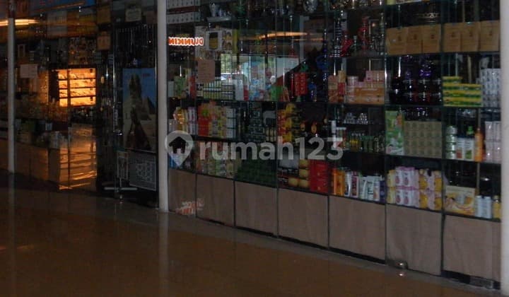 Kios Di Poin Square2 Kios Gandeng