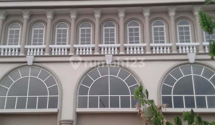 Rukan Sedayu Square, Ada Sekat Dan Furniture, Cengkareng