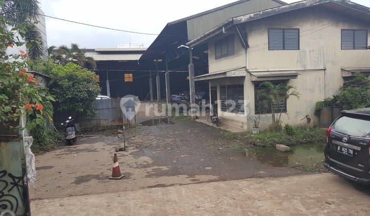 Gudang Daan Mogot, Sebelah Indosiar